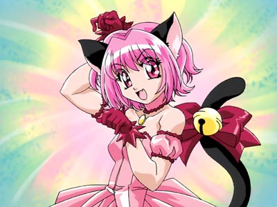 Momomiya Ichigo 桃宮いちご, a magical girl transformed into the cat girl Mew Mew Strawberry ミュウミュウストロベリー.