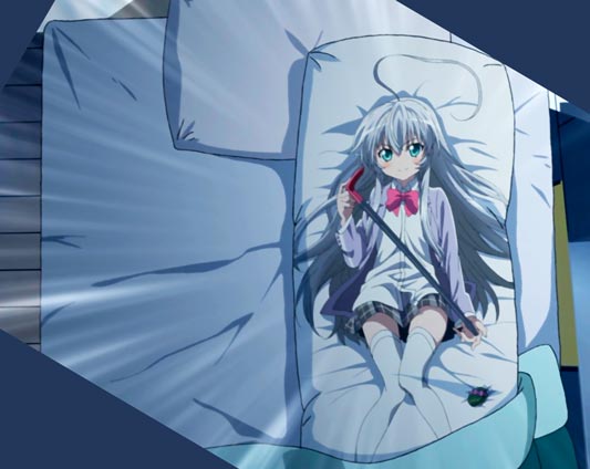 A Nyaruko ニャル子 dakimakura 抱き枕.